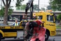 Schwerer VU Pkw Baum Koeln Deutz Messekreisel P306